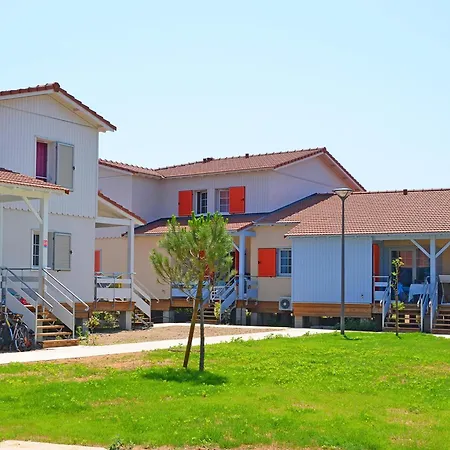 Vakantiehuis Coastal Duplex For 8 Marseillan (Herault)